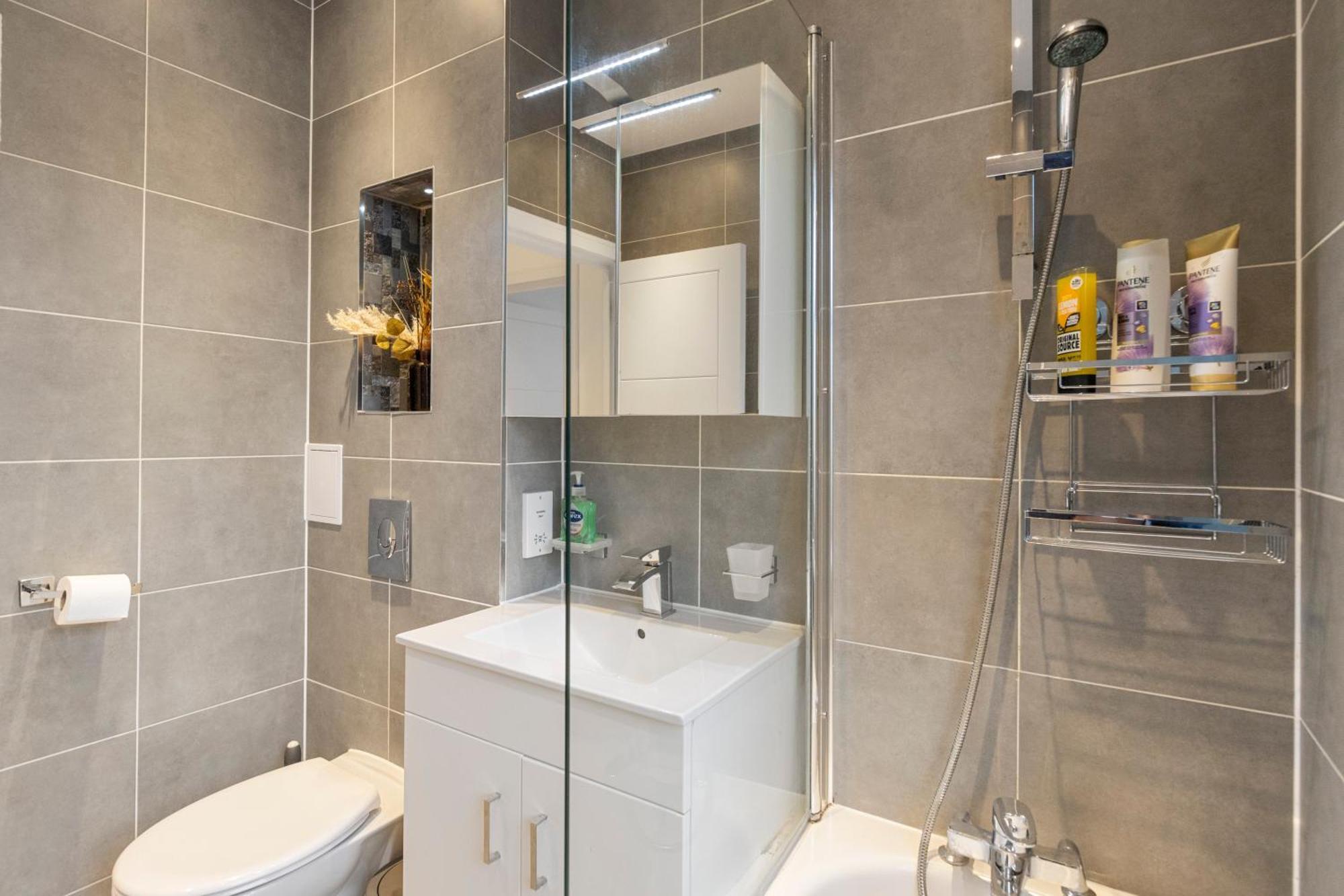 Cosy Retreat In The Heart Of Golders Green Лондон Екстер'єр фото